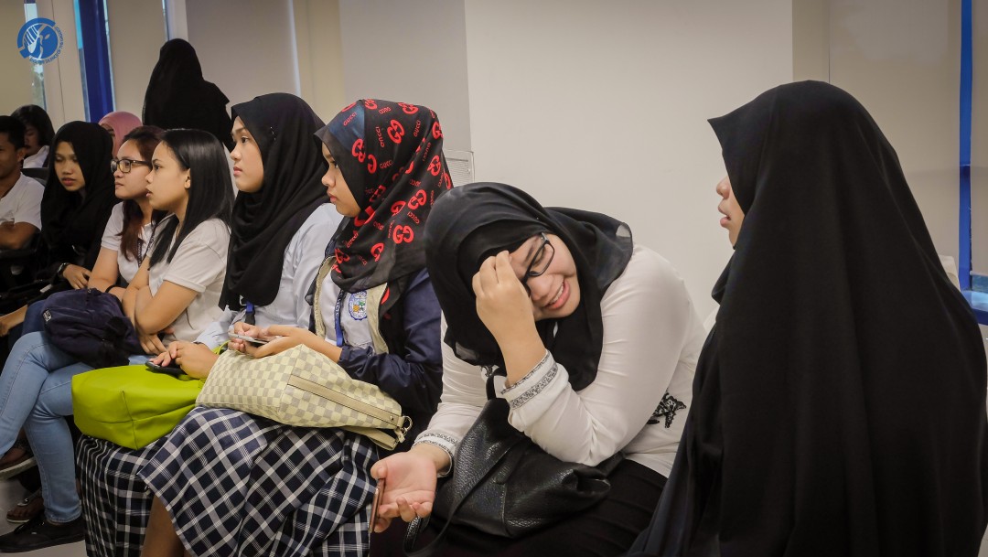 Members of the university's Muslim community during the session. Photo by Hannah Lou Balladares