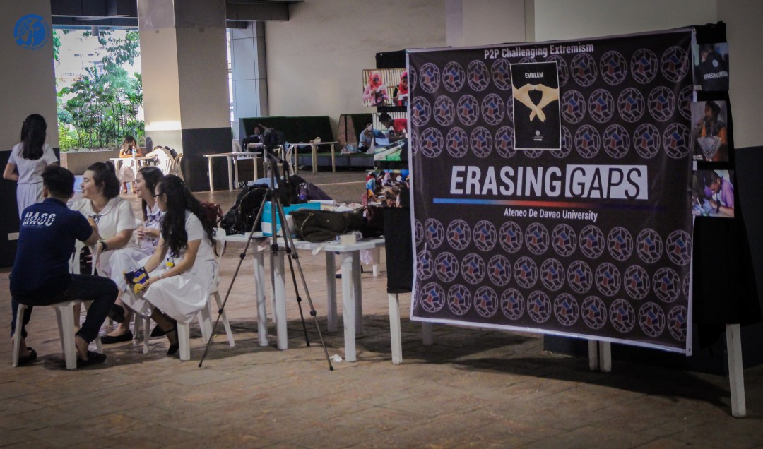 The photo booth was one of Lantaw's activities in forwarding their advocacies. Photo by Alexis Matthew Reyes